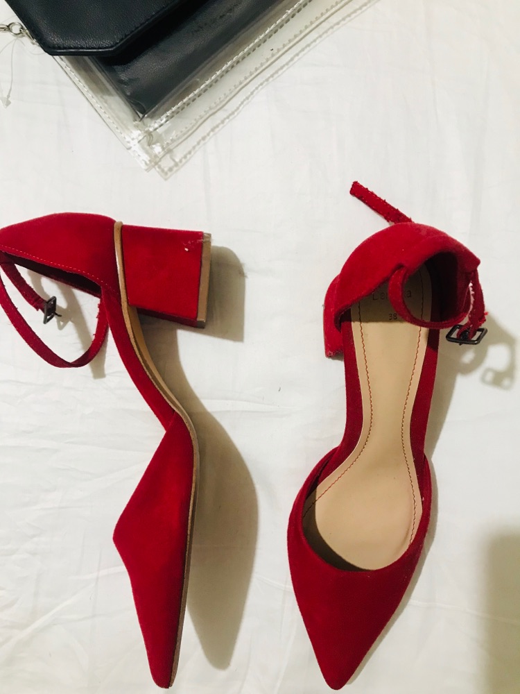 escarpin rouge bershka
